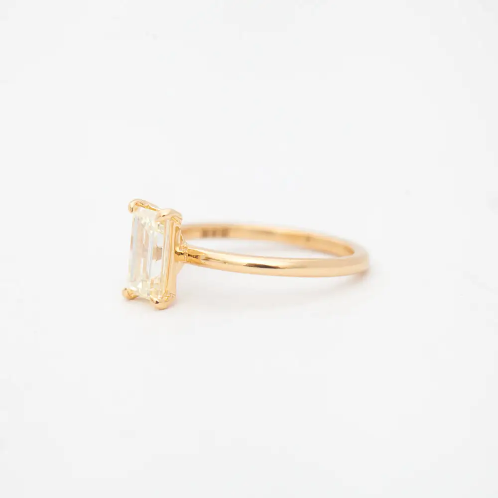 1.11 ct Vintage Baguette Coursiere Solitaire