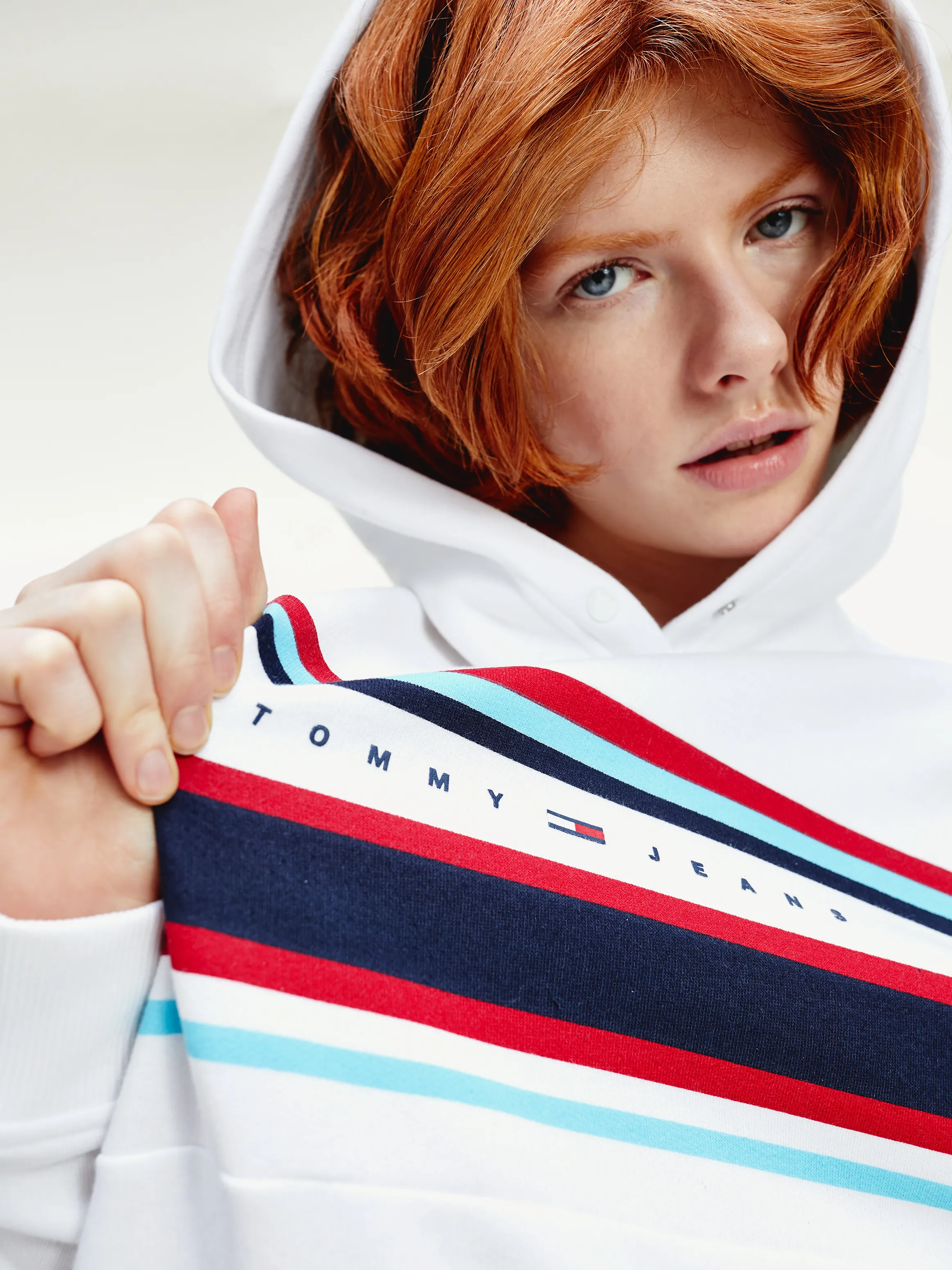 Colour-blocked Logo Relaxed Fit Hoodie | Sweatshirts & Hoodies | Tommy Hilfiger