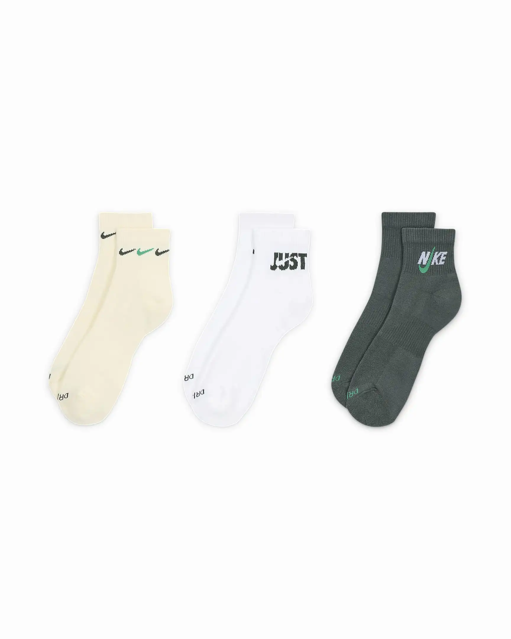 Everyday Plus Cushioned Training Ankle Socks (3 Pairs)