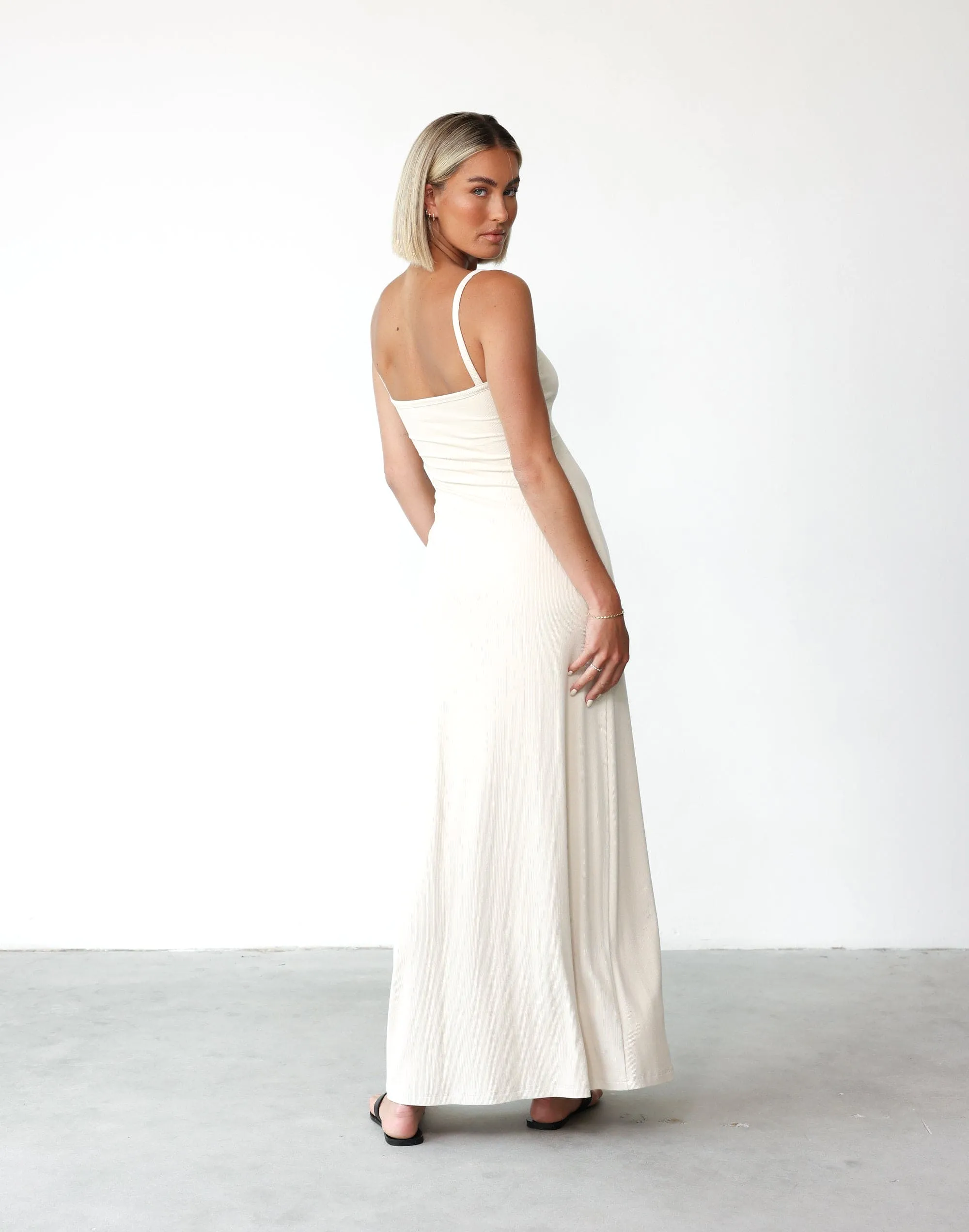 Helia Maxi Dress (Oat)