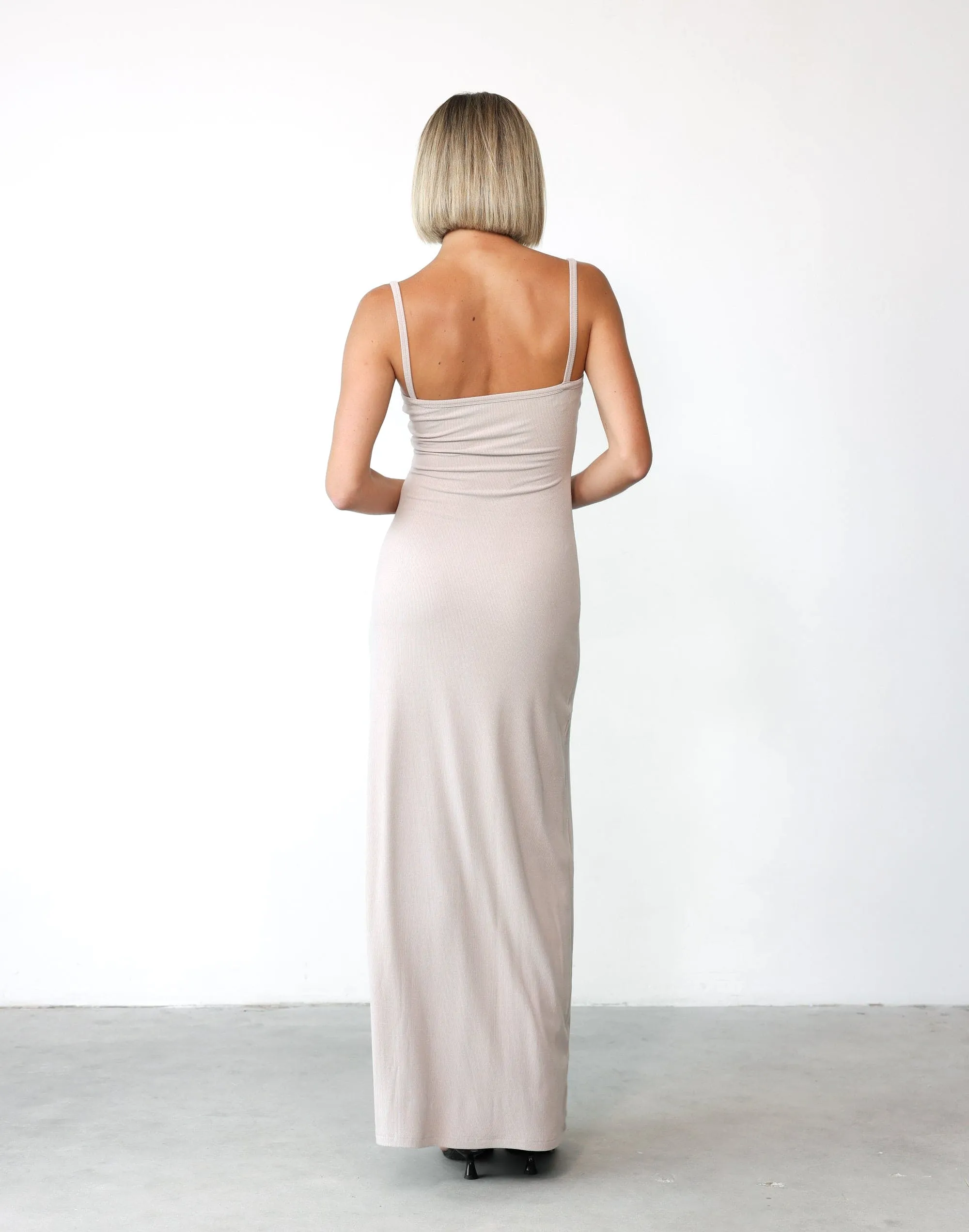 Helia Maxi Dress (Shell)