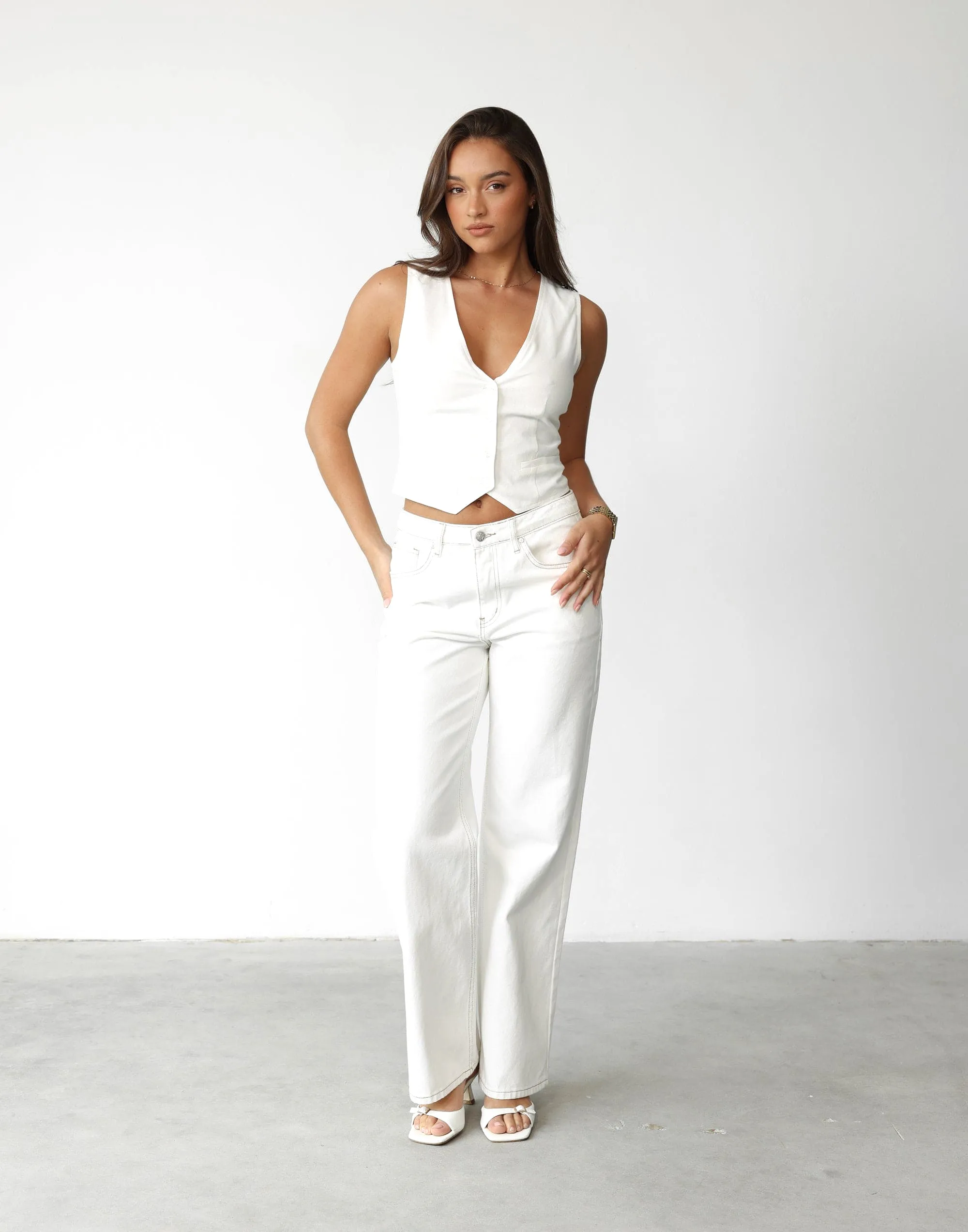 Keanna Linen Vest Top (White)