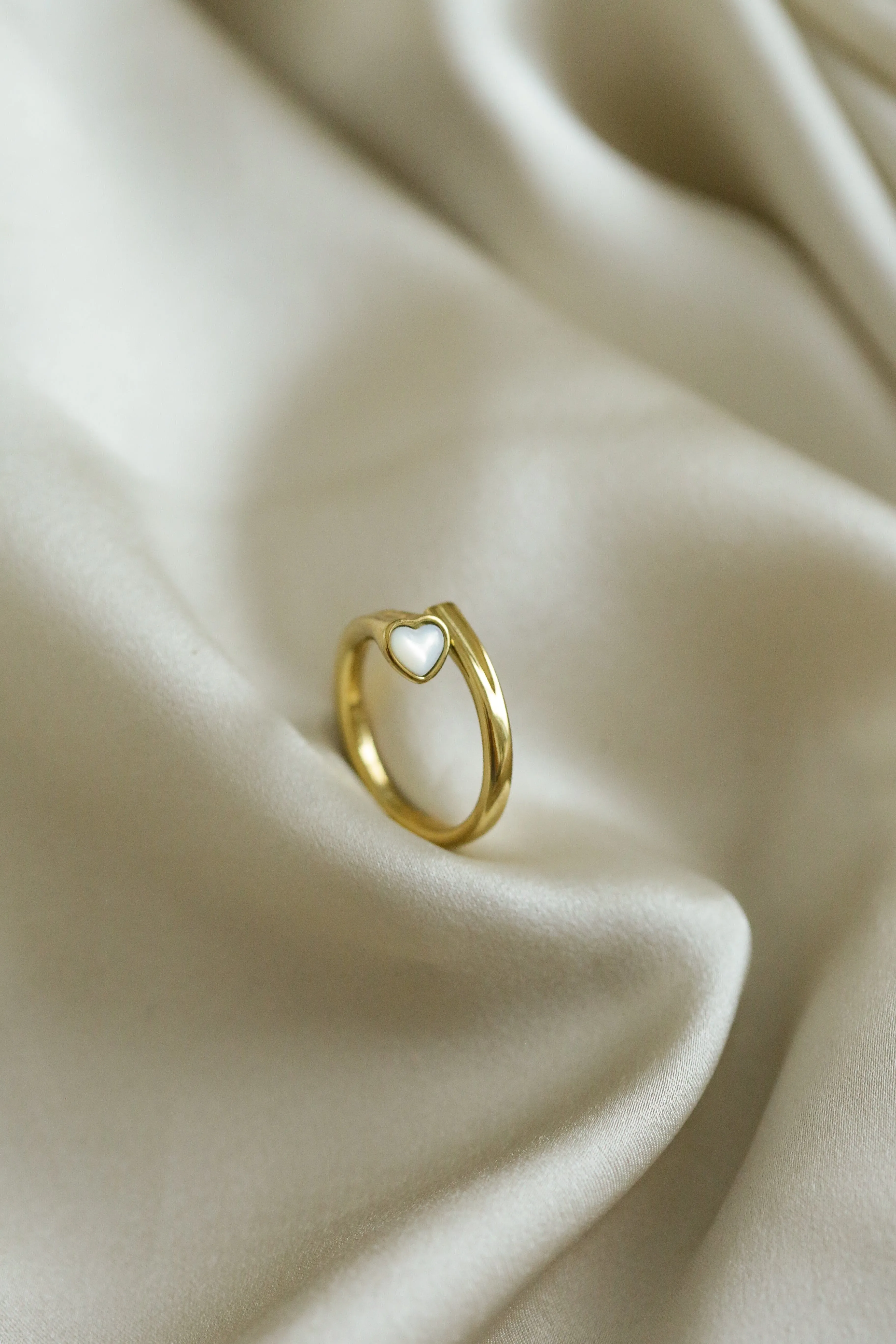 Mother of Pearl Heart Ring