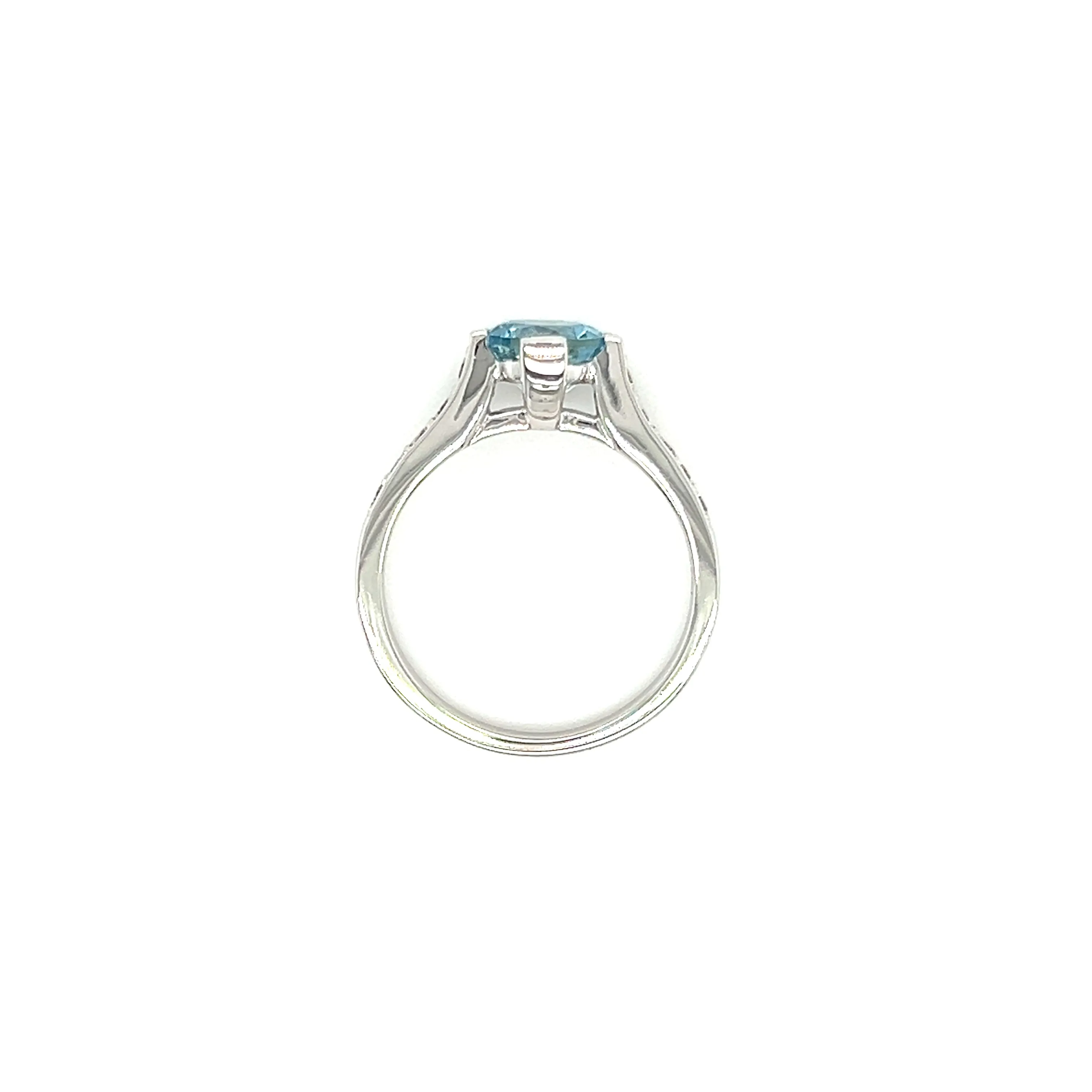 Round Aquamarine Ring with 0.28ctw of Diamonds in 14K White Gold