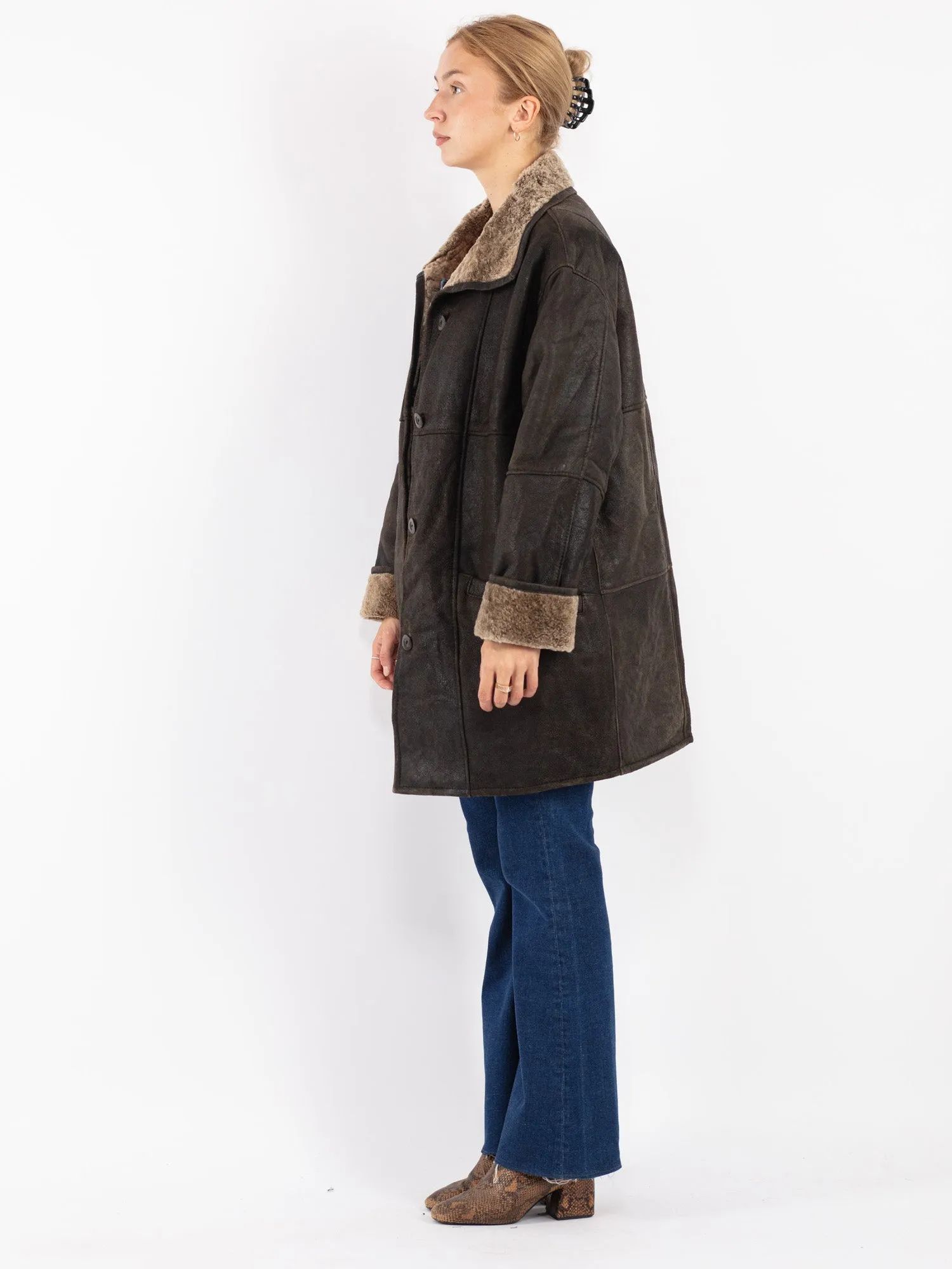 Vintage 90's Women Sheepskin Coat in Brown